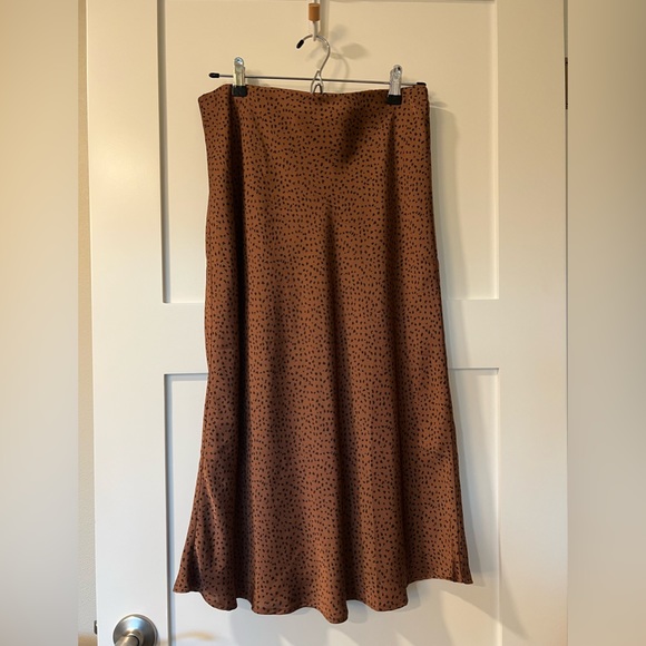 Nordstrom Rack Midi Skirt- S - Picture 2 of 4